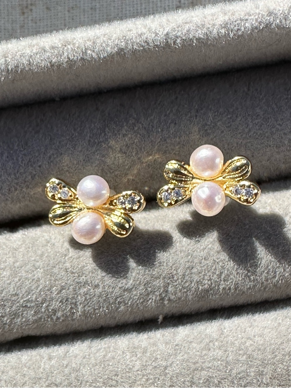Delicate Gold Plated Freshwater Pearl Bee Stud Earrings - Women Jewelry